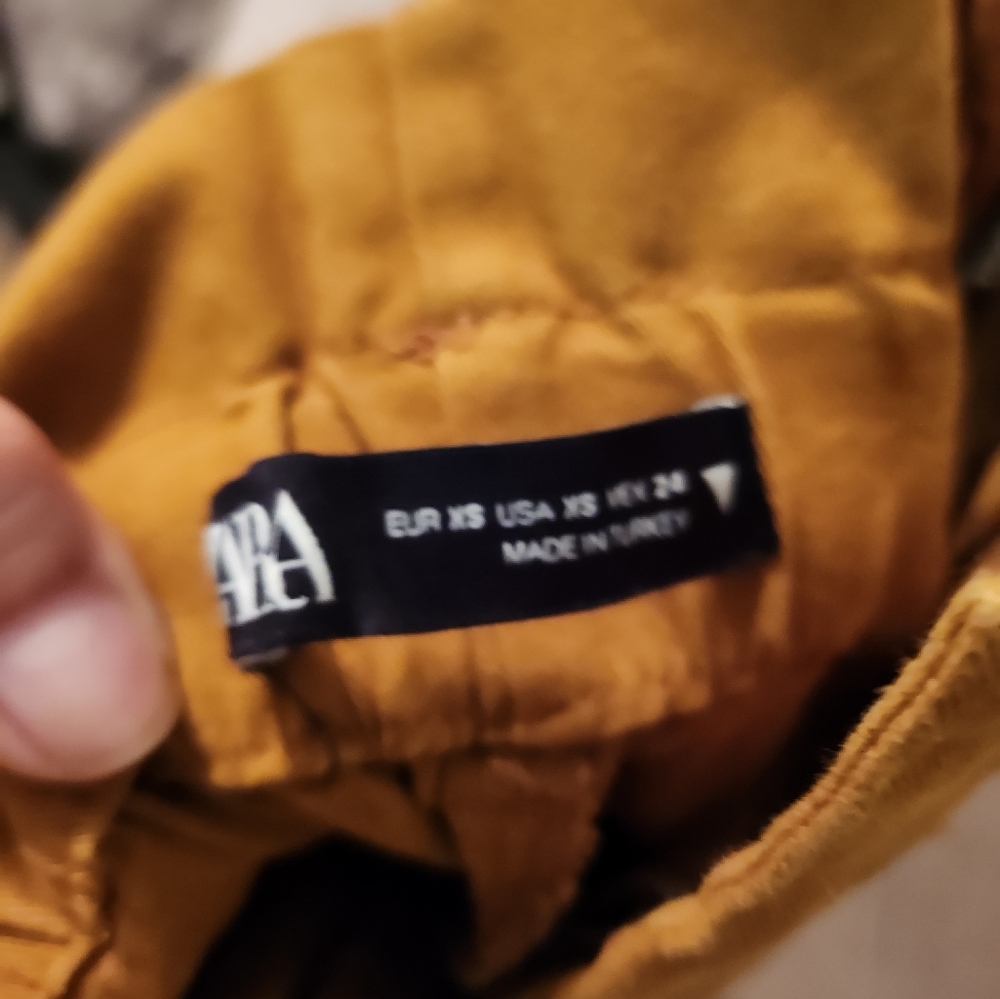 Zara pants size XS - Picture 3 of 3